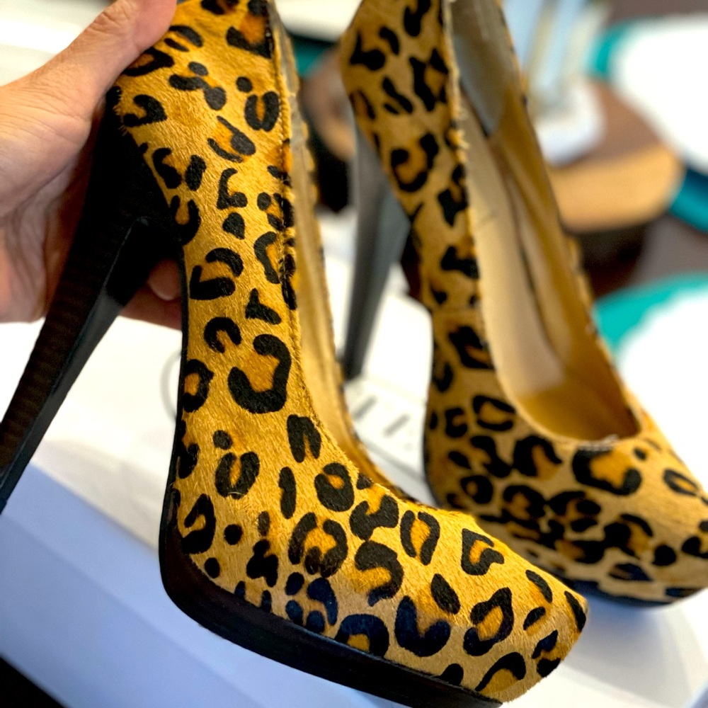 Leopard print Pumps